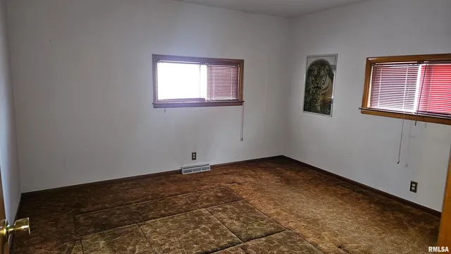 $65,000 | 706 North 11th Avenue, Canton, IL 61520