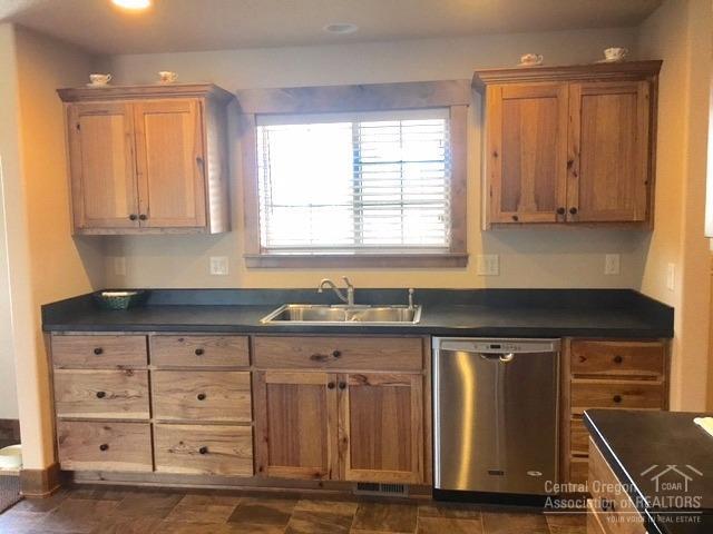 13050 Southeast Falcon Ridge Road Prineville, OR 97754 - Photo 6 of 17 Additional Photo