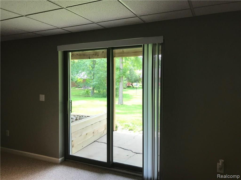 1802 Jason Circle Rochester, MI 48306 - Photo 14 of 37 IMG-2553.JPG