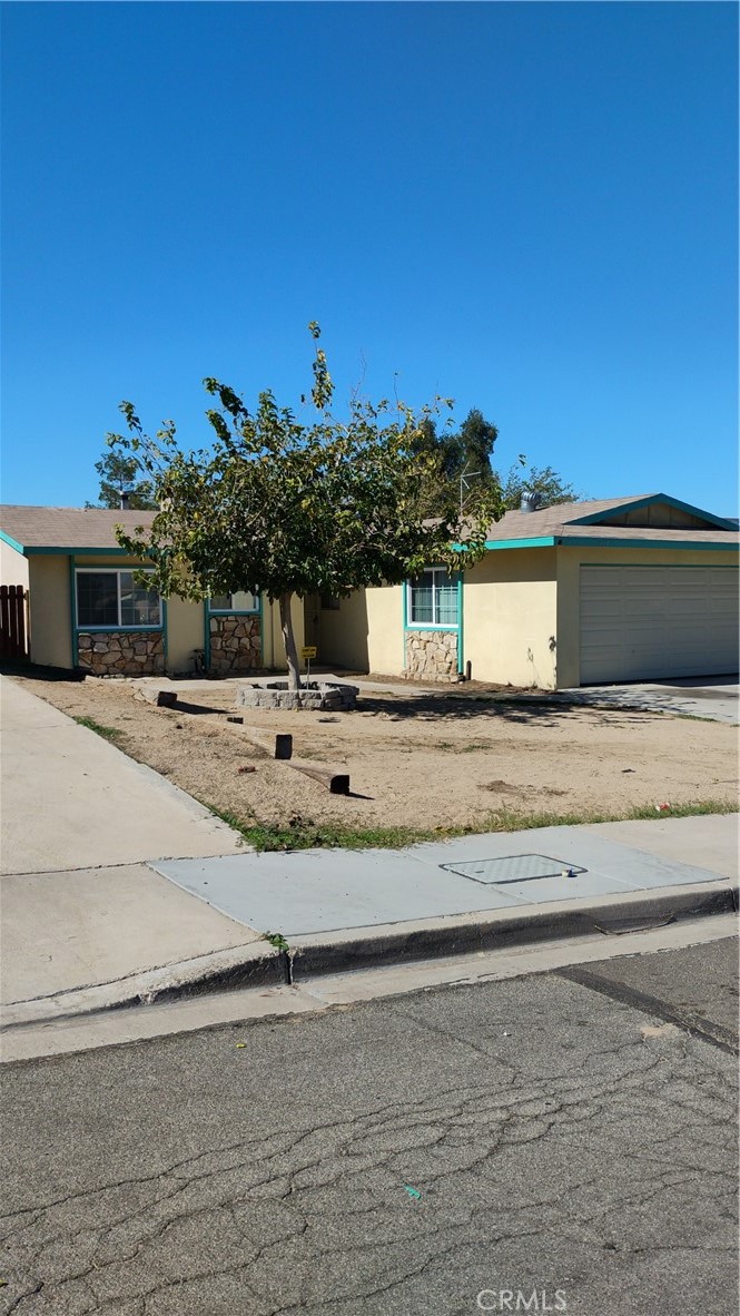 312 Muir Street Barstow, CA 92311 - Photo 2 of 3 a view of ocean view