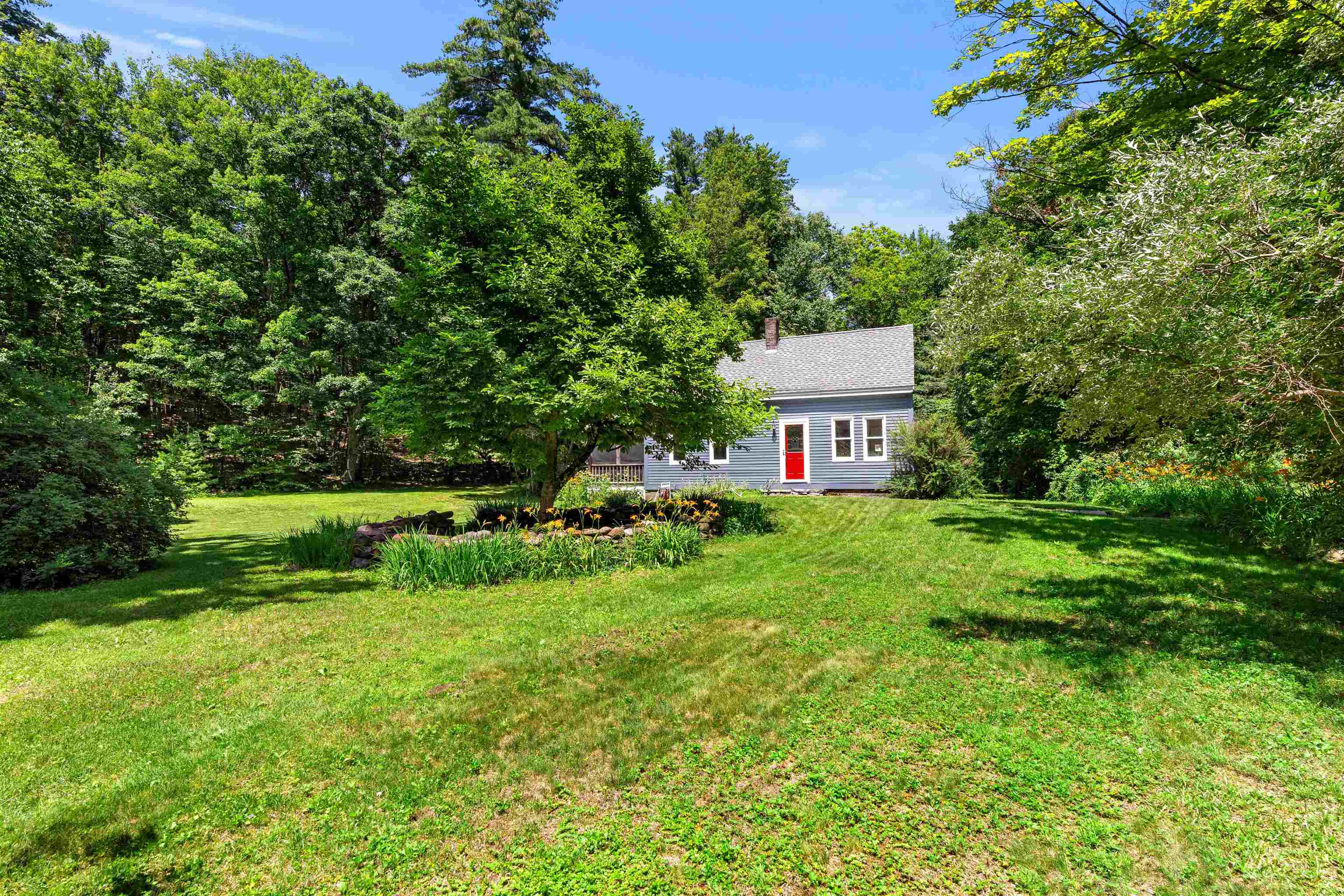 1811 Hopkinton Road Hopkinton, NH 03229 - Photo 44 of 53