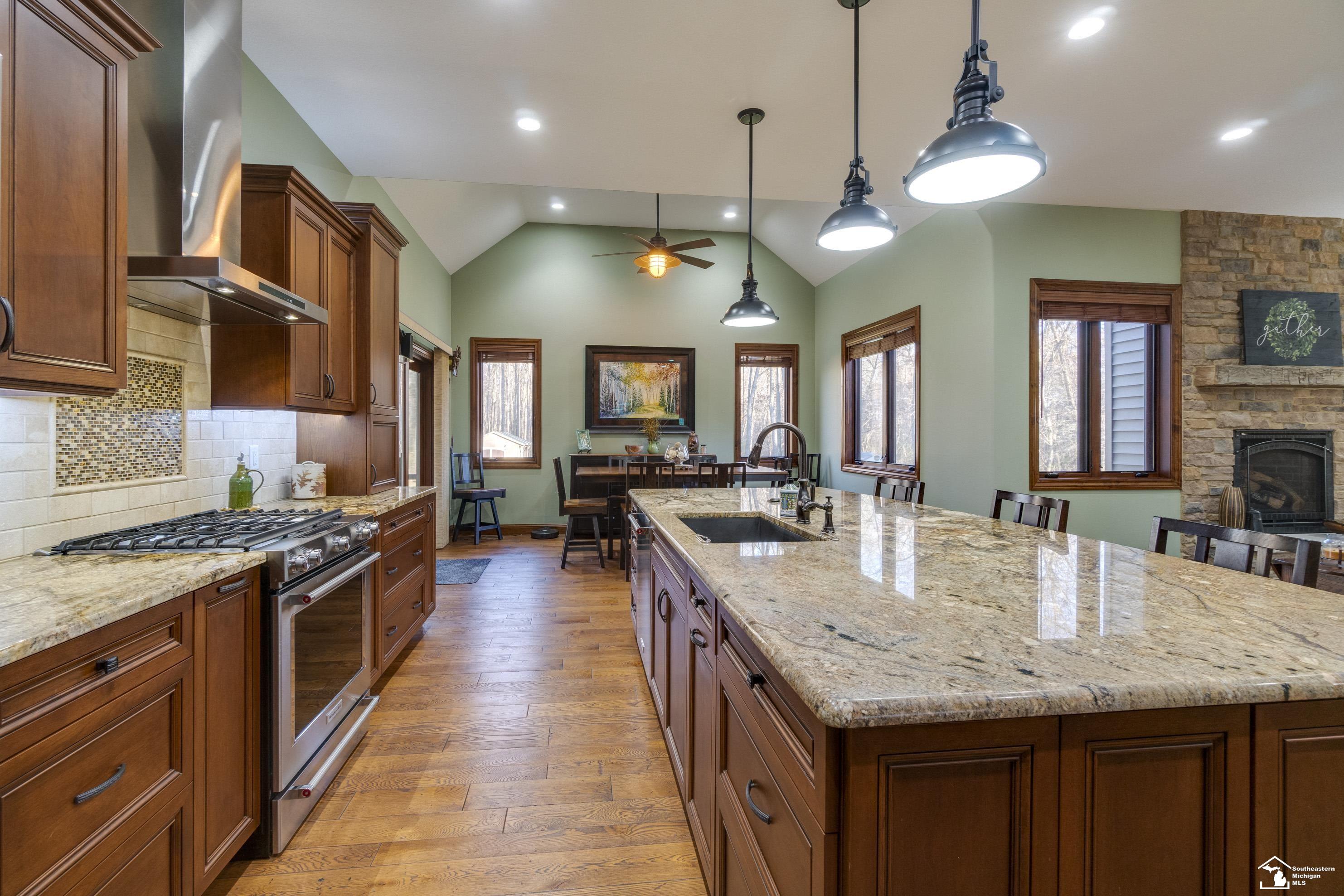 8342 Secor Road Lambertville, MI 48144 - Photo 11 of 48 Gallery Image 11