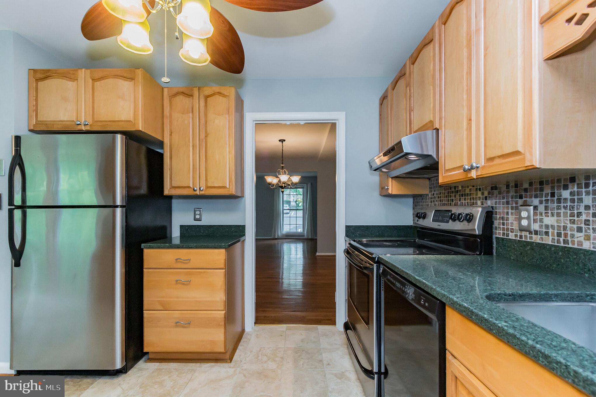 15 Oak Shade Road Gaithersburg, MD 20878 - Photo 11 of 30 Gallery Image 11