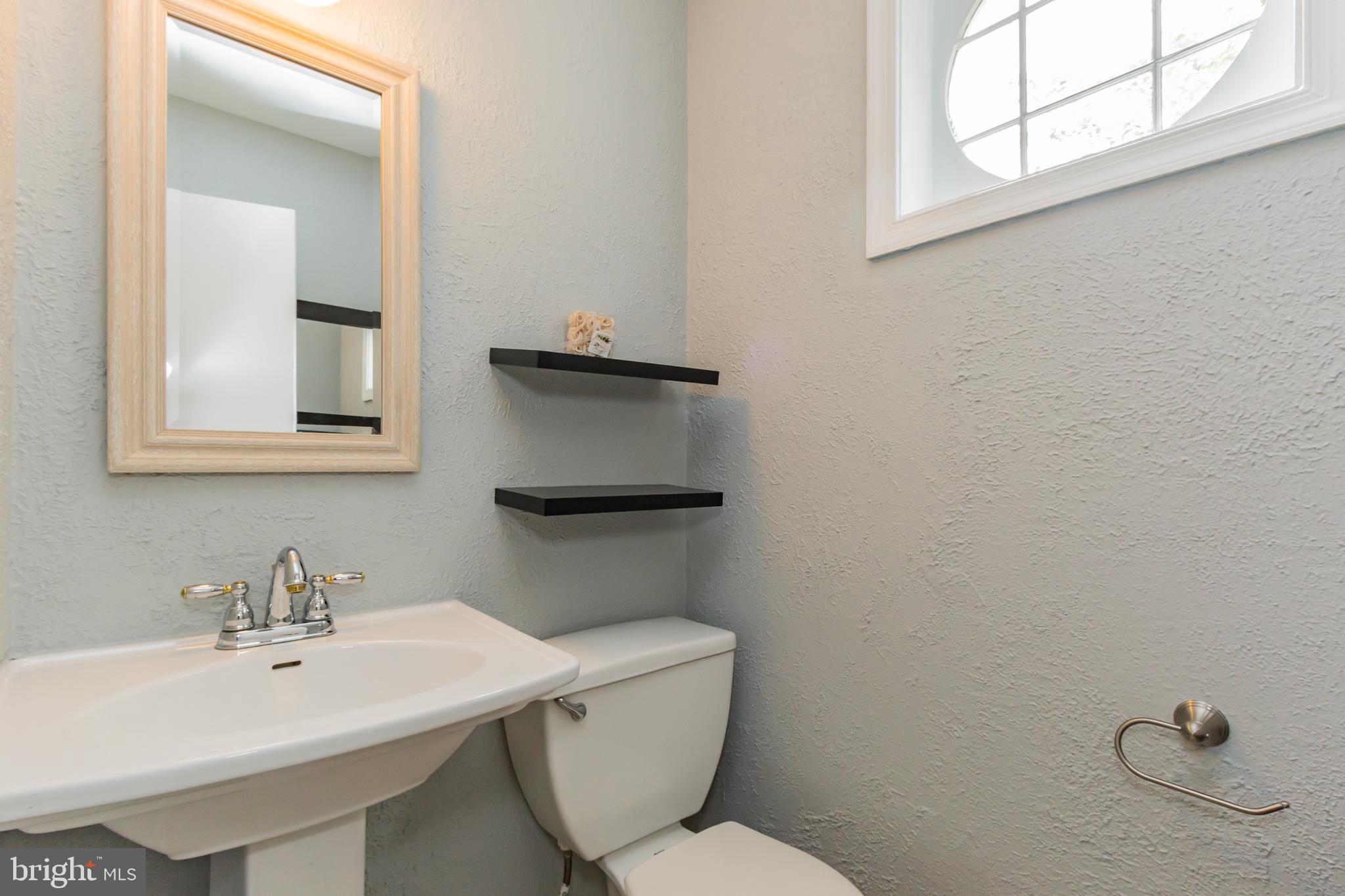 15 Oak Shade Road Gaithersburg, MD 20878 - Photo 13 of 30 Gallery Image 13