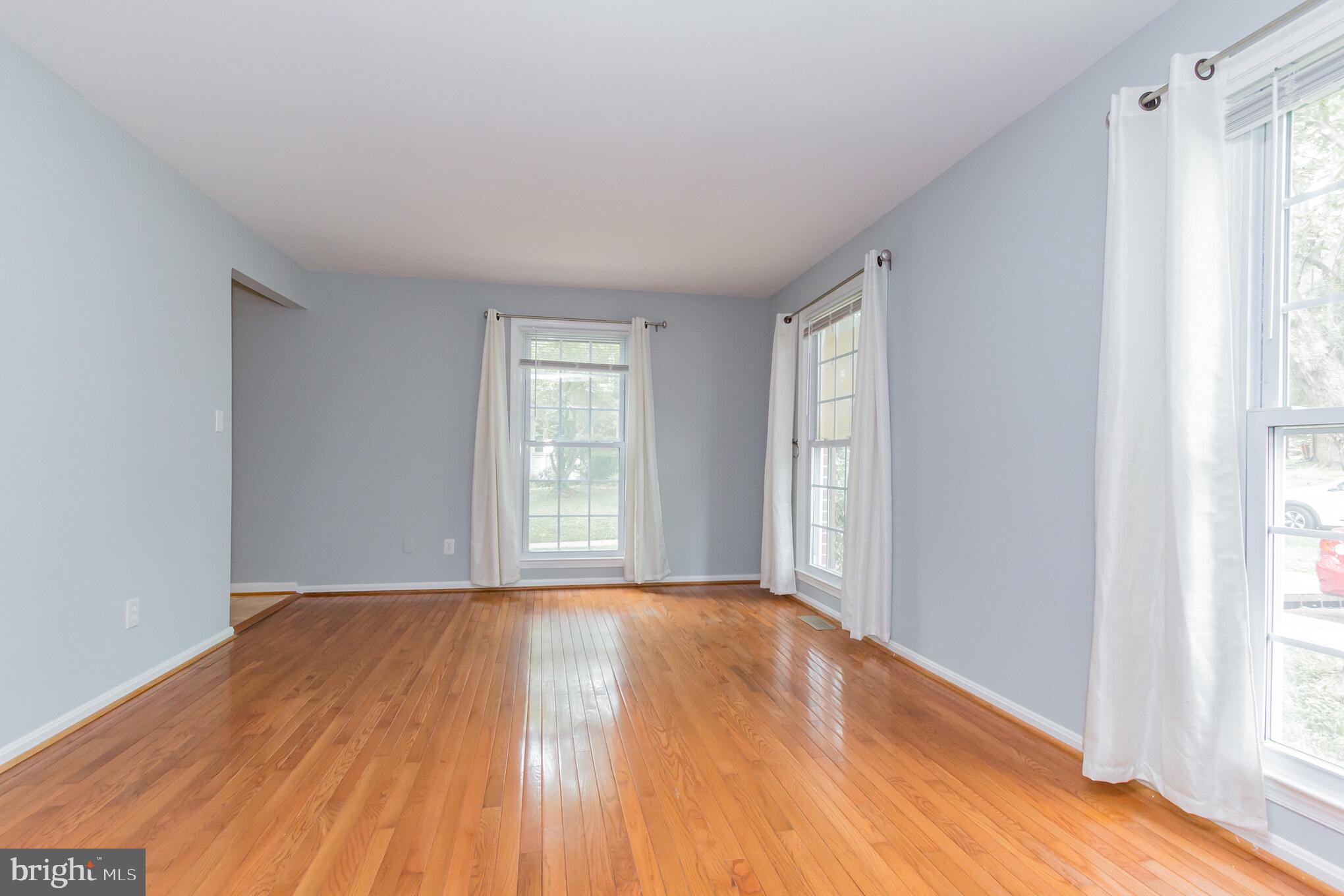 15 Oak Shade Road Gaithersburg, MD 20878 - Photo 5 of 30 Gallery Image 5