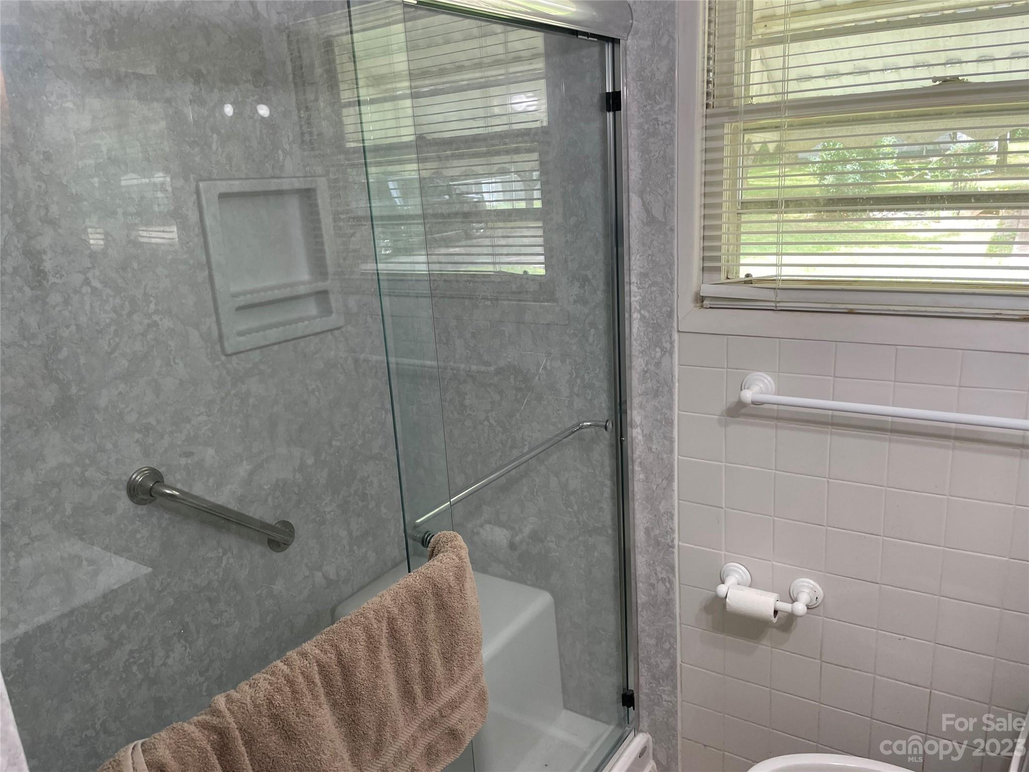 1125 Dunlap Roddey Road Rock Hill, SC 29730 - Photo 16 of 28 a bathroom with a shower