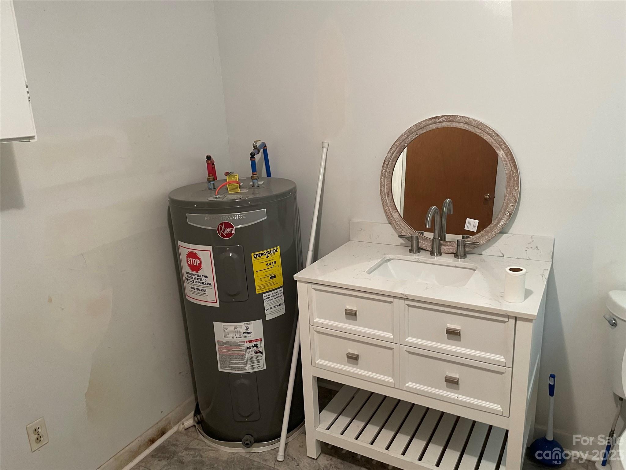 1125 Dunlap Roddey Road Rock Hill, SC 29730 - Photo 20 of 28 a utility room with dryer and washer