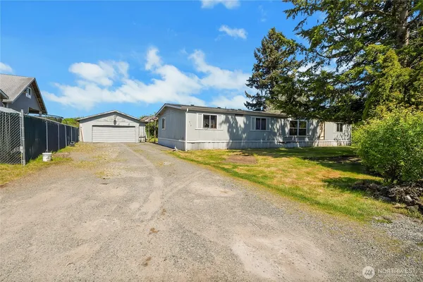 $375,000 | 415 4th Avenue North, Algona, WA 98001