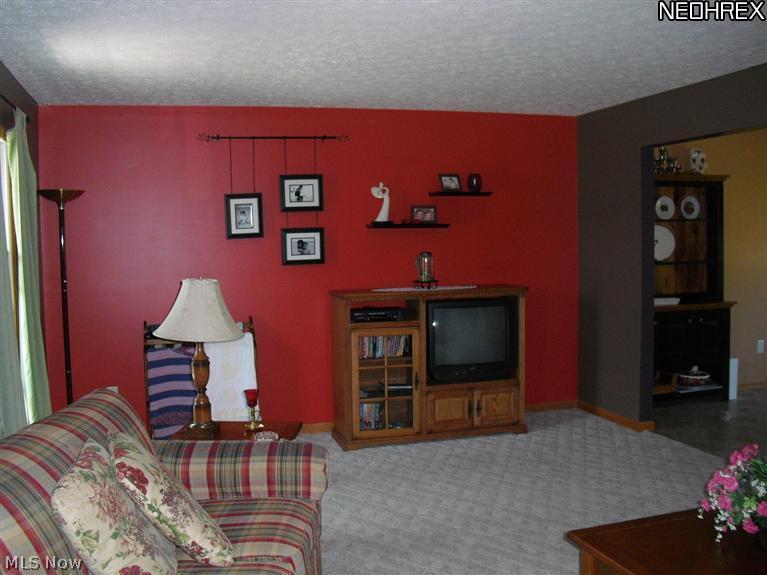 2885 Gordon Road Northwest Dover, OH 44622 - Photo 4 of 5 Gallery Image 4