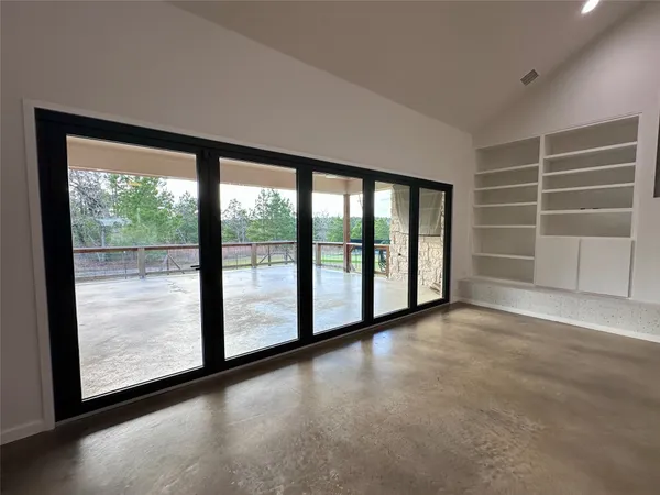 $3,050 | 137 Mulberry Lane, Bastrop, TX 78602