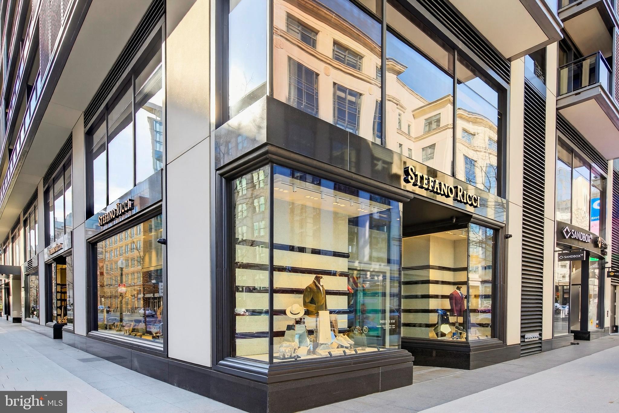925 H Street Northwest, Unit 707 Washington, DC 20001 - Photo 41 of 43 Stefano Ricci at CityCenterDC