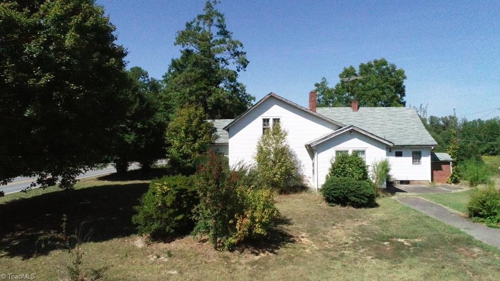 527 Thomas Road Lexington, NC 27295 - Photo 3 of 11 Gallery Image 3