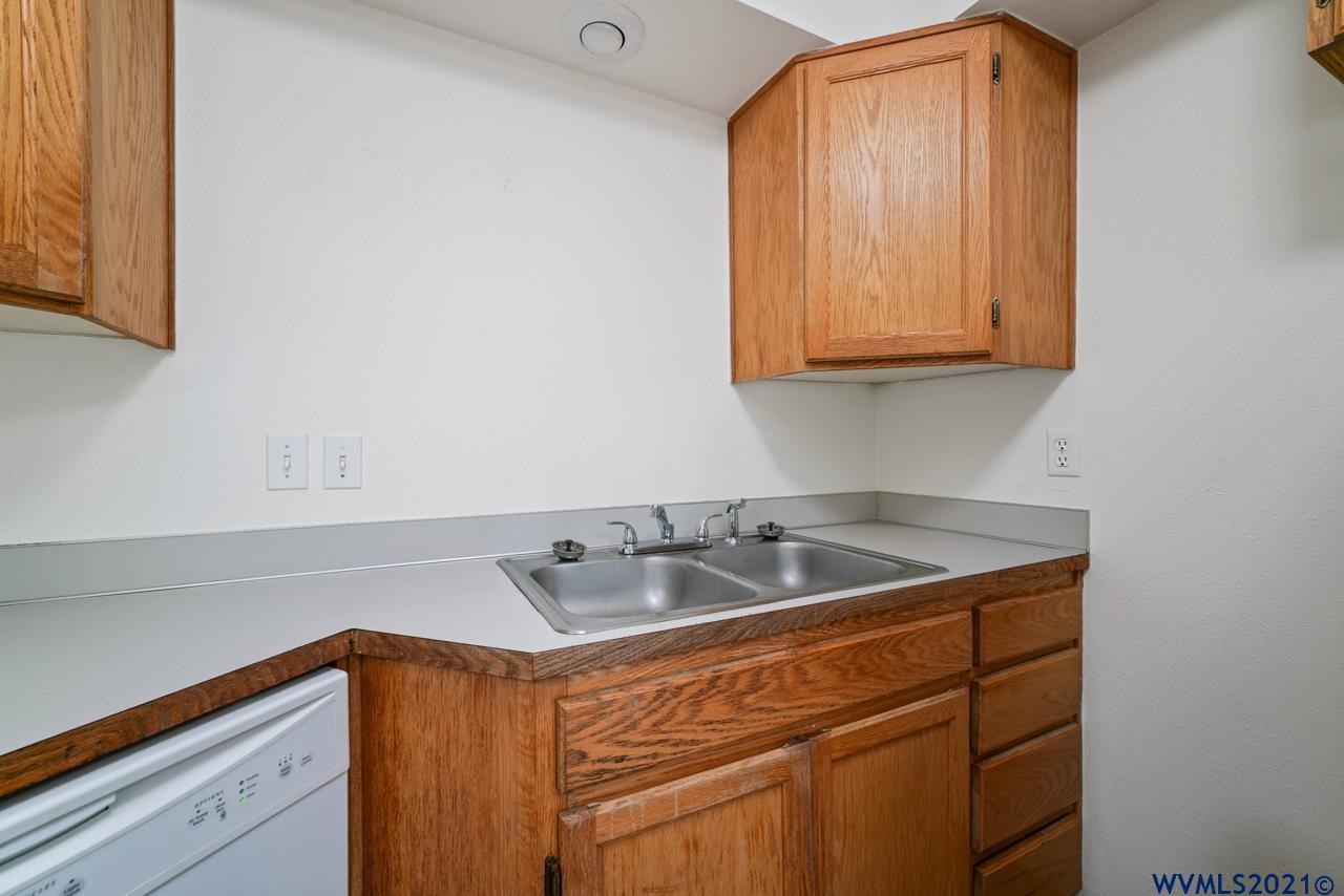 5260 Springcrest Drive South Salem, OR 97306 - Photo 14 of 27