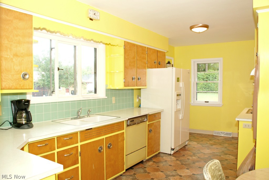 1249 Garman Road Akron, OH 44313 - Photo 6 of 23 Gallery Image 6