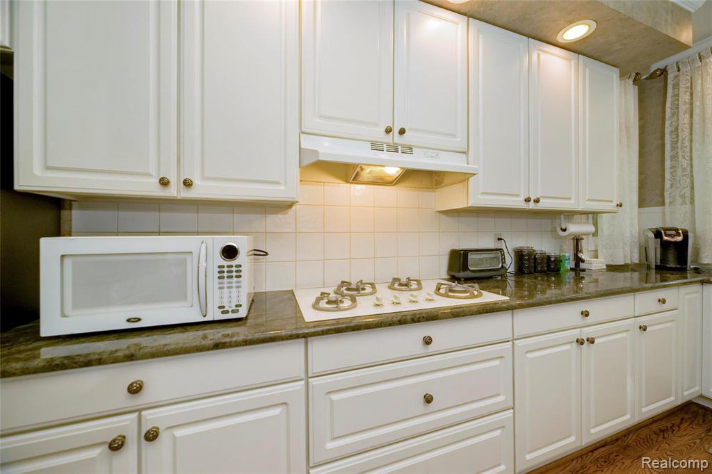 3743 Sleepy Fox Drive Rochester Hills, MI 48309 - Photo 20 of 55