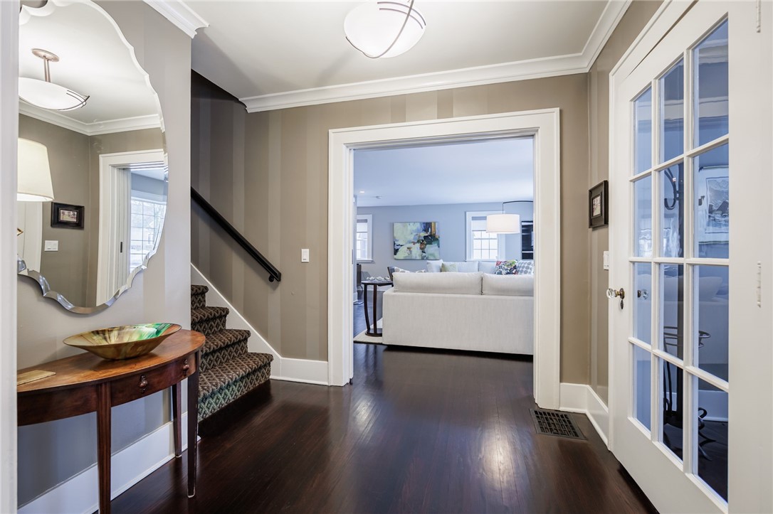 230 San Gabriel Drive Rochester, NY 14610 - Photo 5 of 41