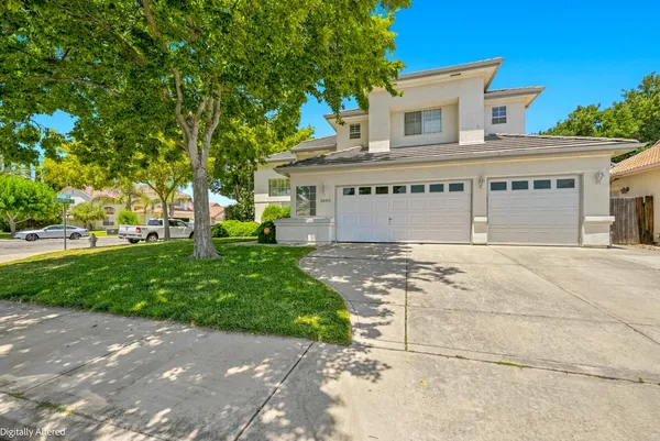 $565,000 | 1860 Riverside Way, Los Banos, CA 93635