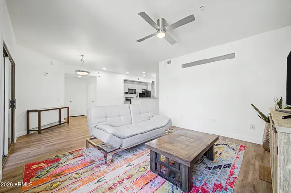 $274,900 | 9820 North Central Avenue, Unit 120, Phoenix, AZ 85020
