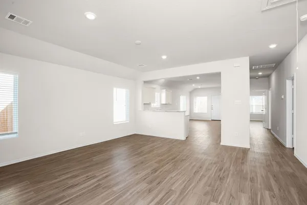 $1,995 | 3201 Yellow Rose Drive, Texas City, TX 77591