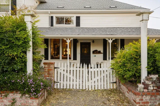 $3,950,000 | 5215 Lakeville Highway, Petaluma, CA 94954