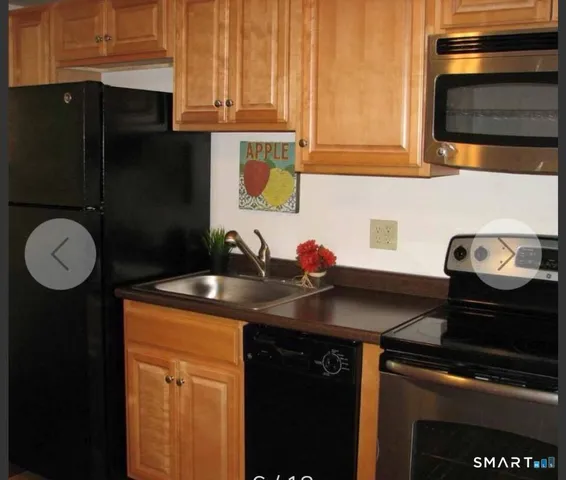 $1,400 | 52 Essex Street, Deep River, CT 06417