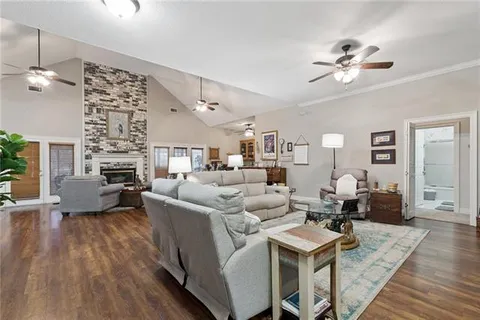 $500,000 | 321 Lake David Drive, Picayune, MS 39466