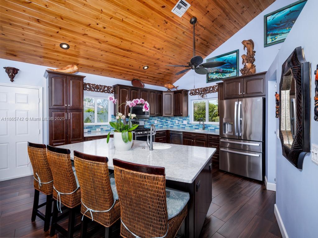 14 Ave F Marathon, FL 33050 - Photo 17 of 57