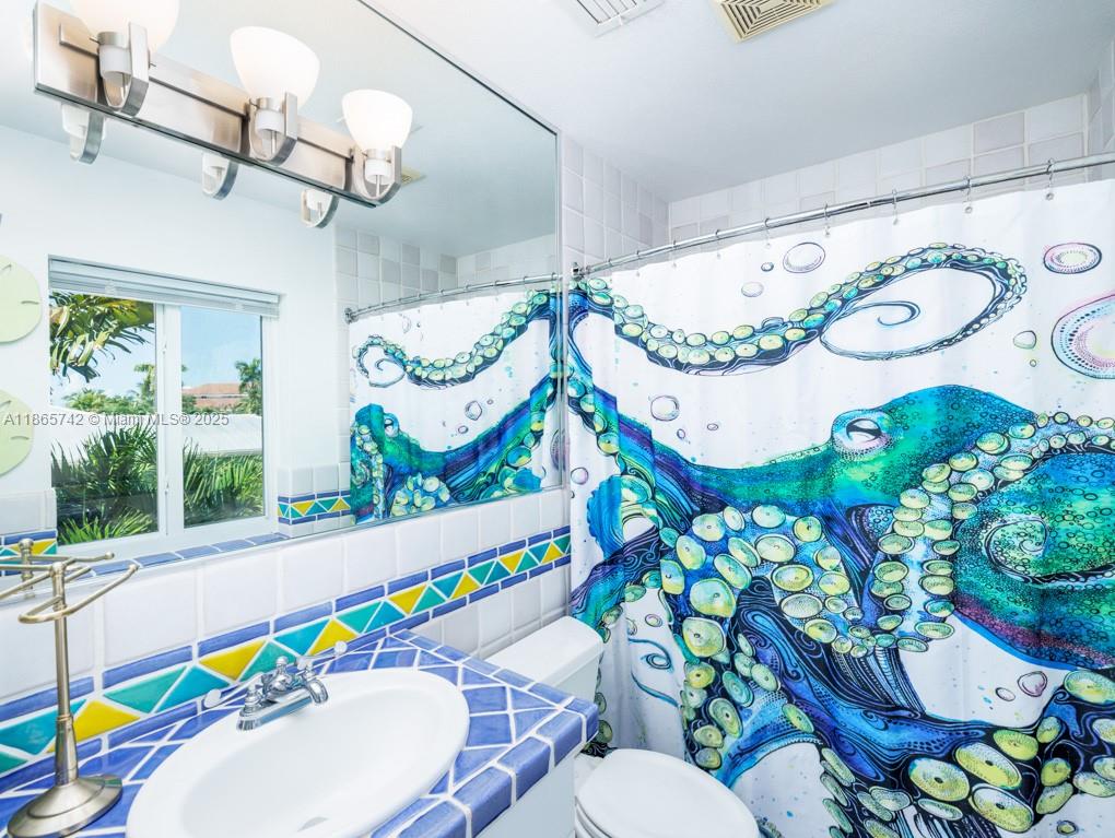 14 Ave F Marathon, FL 33050 - Photo 37 of 57