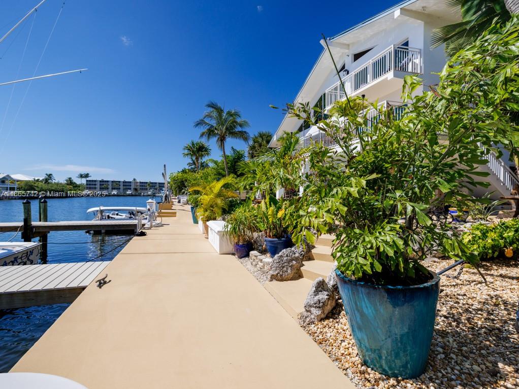 14 Ave F Marathon, FL 33050 - Photo 39 of 57