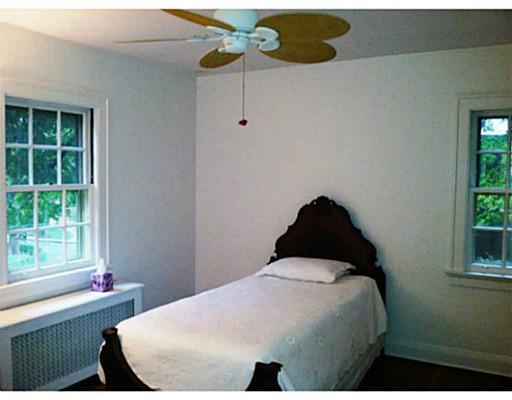 458 Sulgrave Road Pittsburgh, PA 15211 - Photo 11 of 14 Master Bedroom.