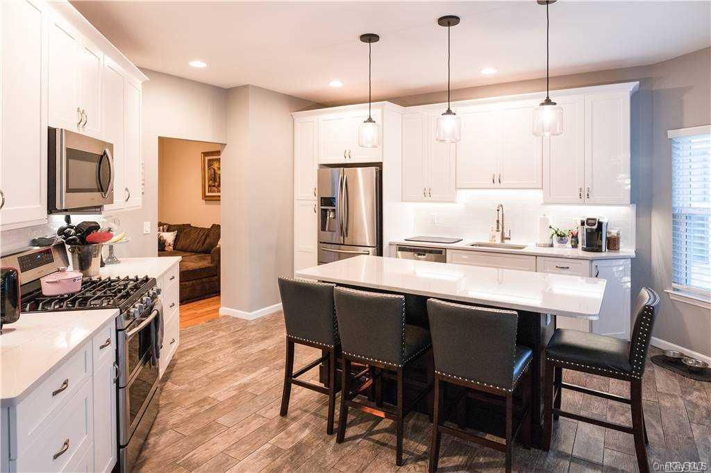 11 Sunflower Ridge Road Centereach, NY 11720 - Photo 1 of 1 Gallery Image 1