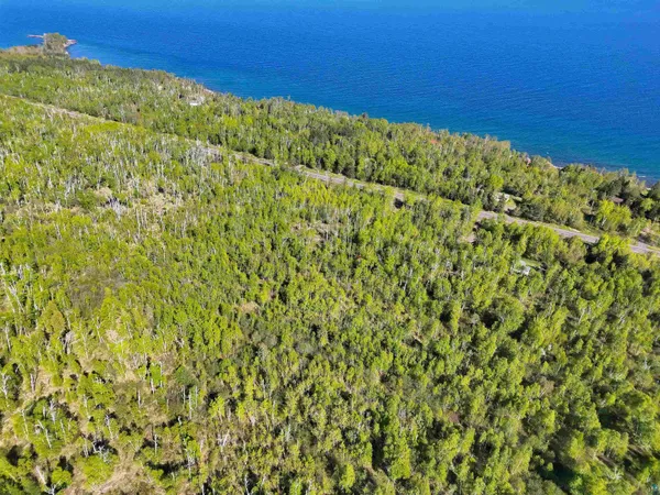 $239,000 | 9223 Highway 61, Schroeder, MN 55613