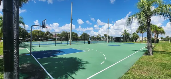 $2,800 | 5215 Coquina Key Drive Southeast, Unit B, St. Petersburg, FL 33705
