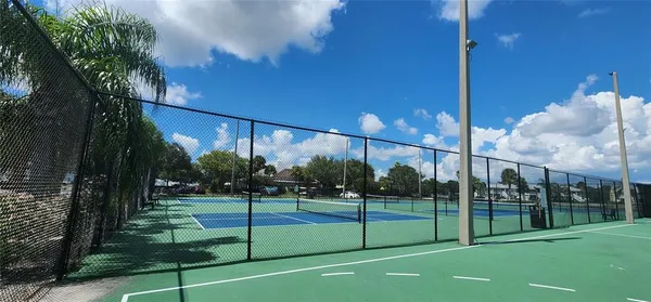 $2,800 | 5215 Coquina Key Drive Southeast, Unit B, St. Petersburg, FL 33705
