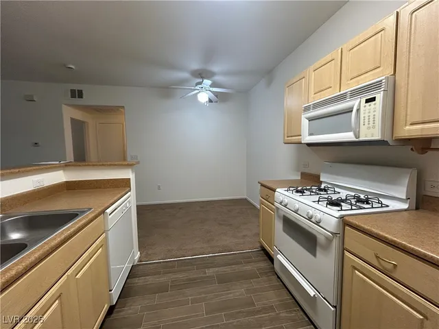 $192,800 | 8250 North Grand Canyon Drive, Unit 2019, Las Vegas, NV 89166
