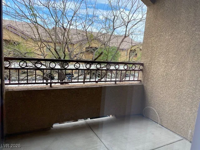 $192,800 | 8250 North Grand Canyon Drive, Unit 2019, Las Vegas, NV 89166