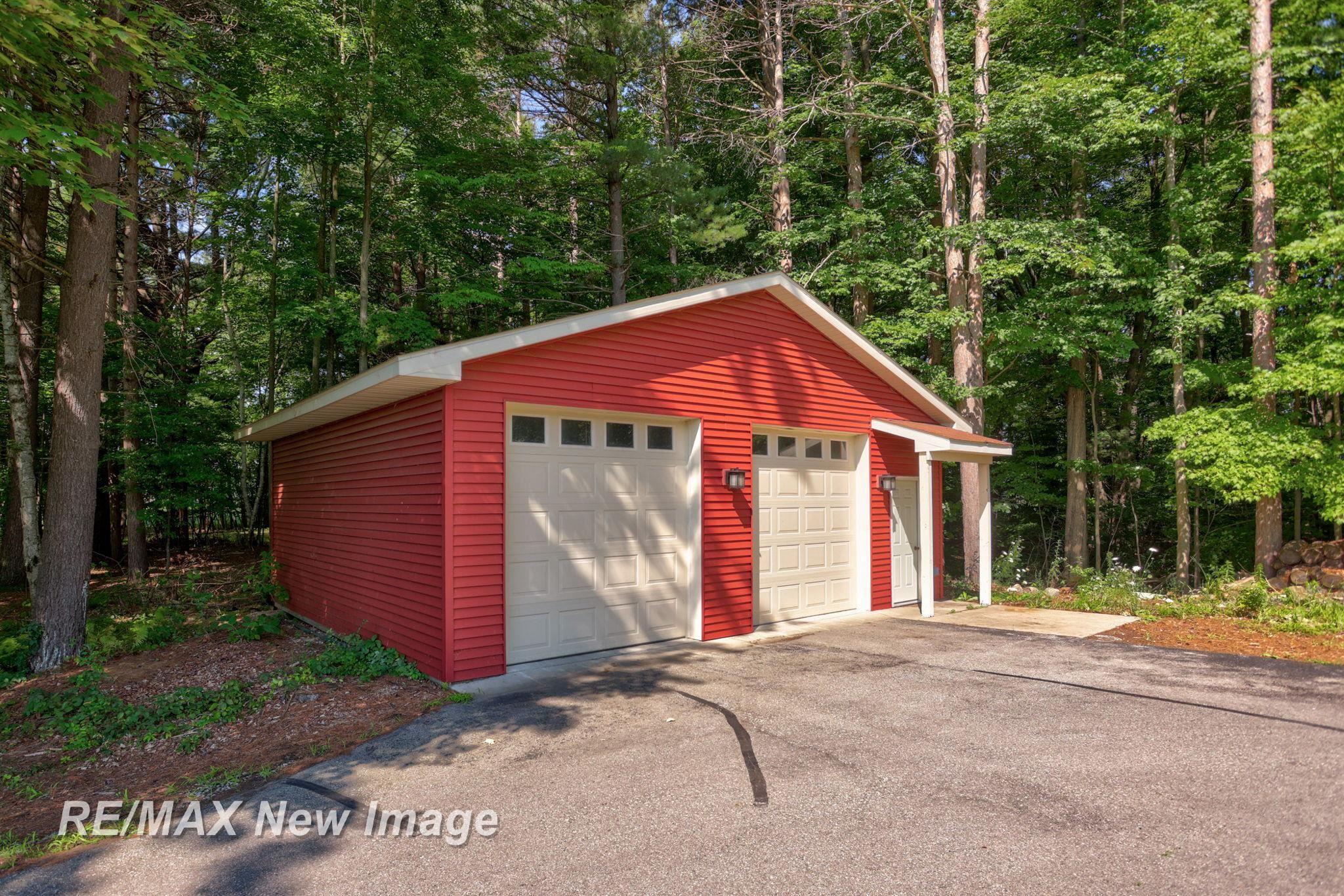 11621 Dice Road Freeland, MI 48623 - Photo 77 of 98
