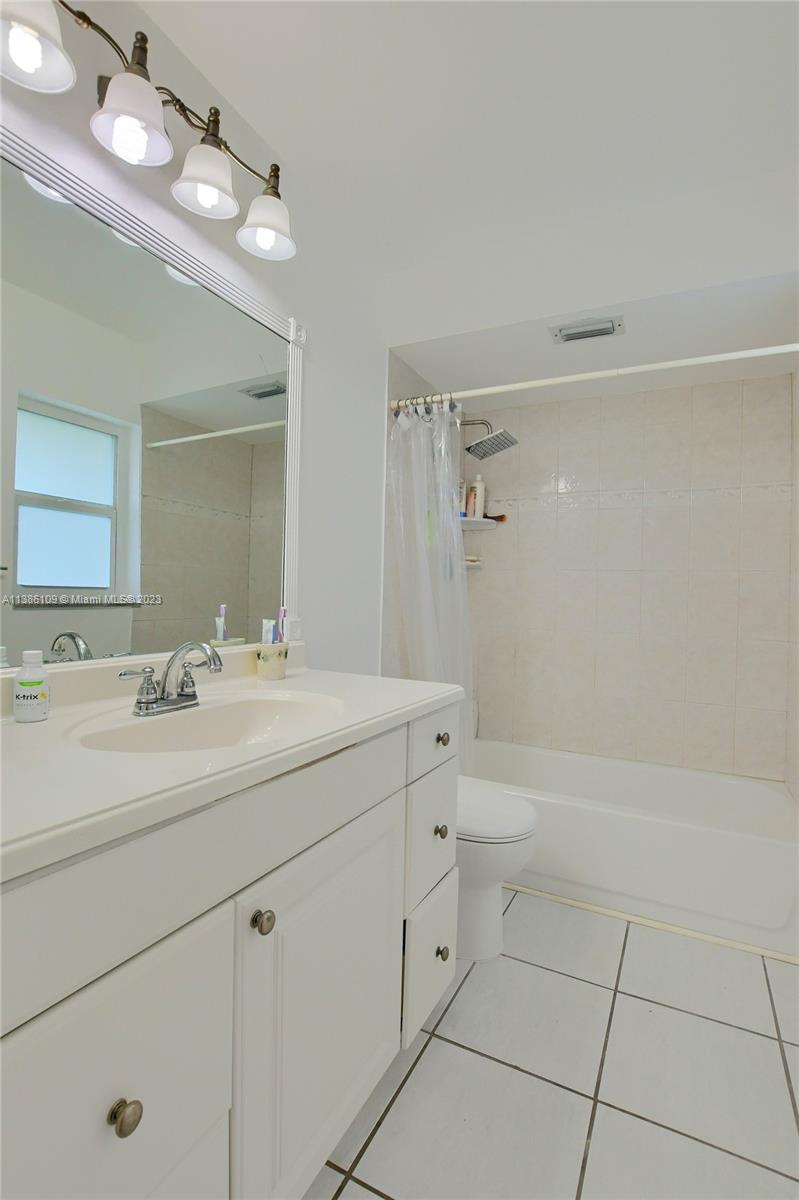 22745 Southwest 66th Avenue, Unit 206 Boca Raton, FL 33428 - Photo 18 of 35 Gallery Image 18