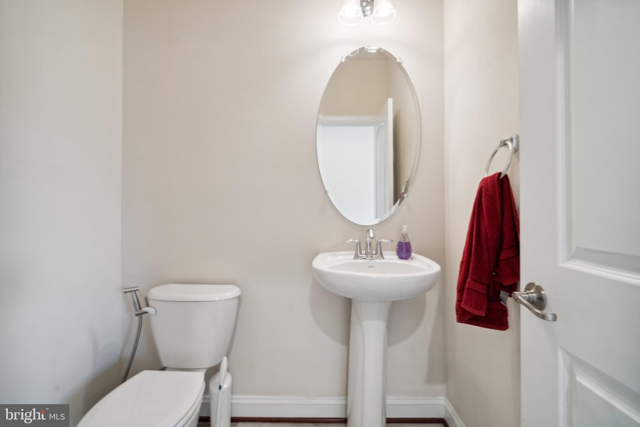 22201 Falling Terrace Ashburn, VA 20148 - Photo 11 of 25