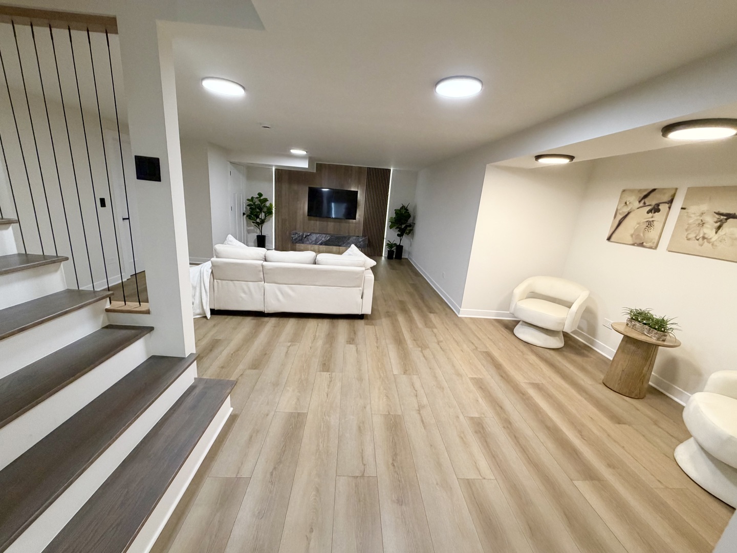 817 Cardiff Road Naperville, IL 60565 - Photo 33 of 44 Gallery Image 33