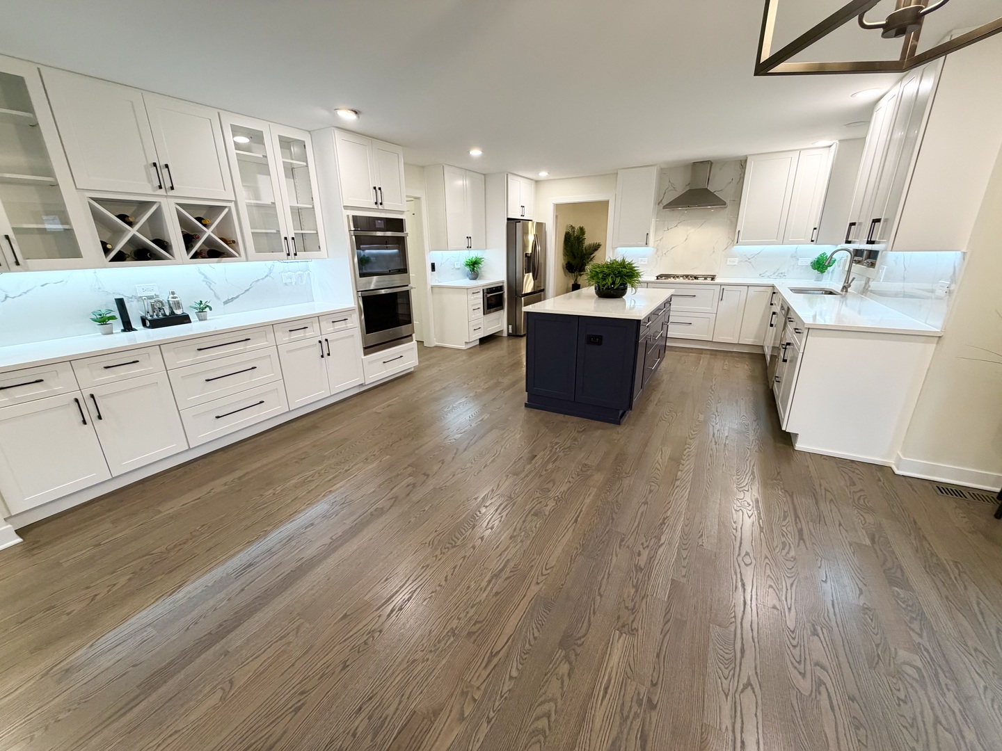 817 Cardiff Road Naperville, IL 60565 - Photo 8 of 44 Gallery Image 8