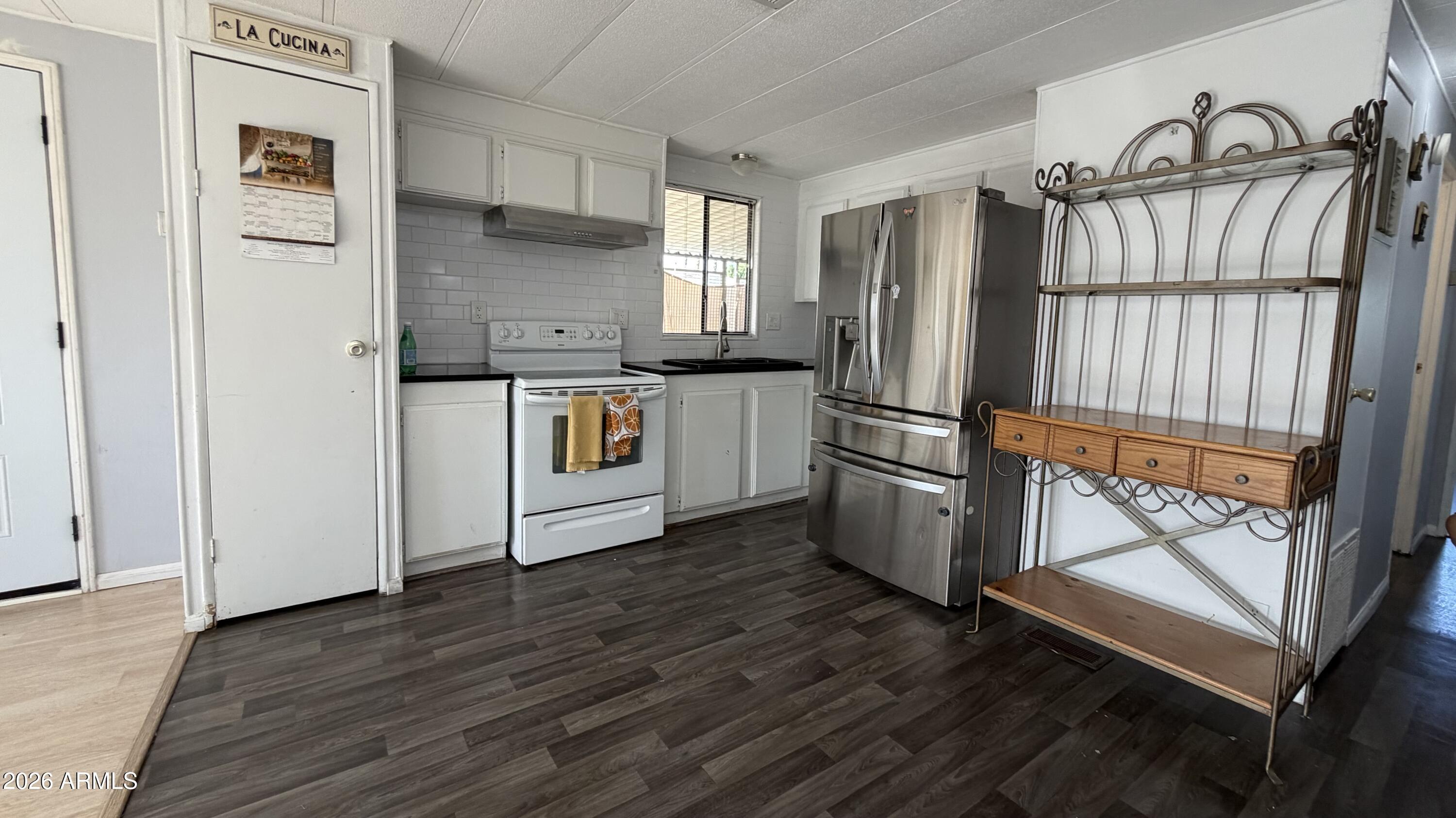 3104 East Broadway Road, Unit 38 Mesa, AZ 85204 - Photo 9 of 31 IMG_4671