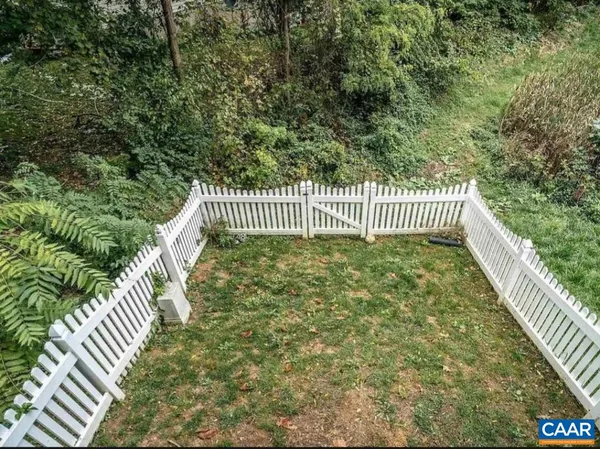 $1,750 | 2339 Avalon Wds Drive, Harrisonburg, VA 22801