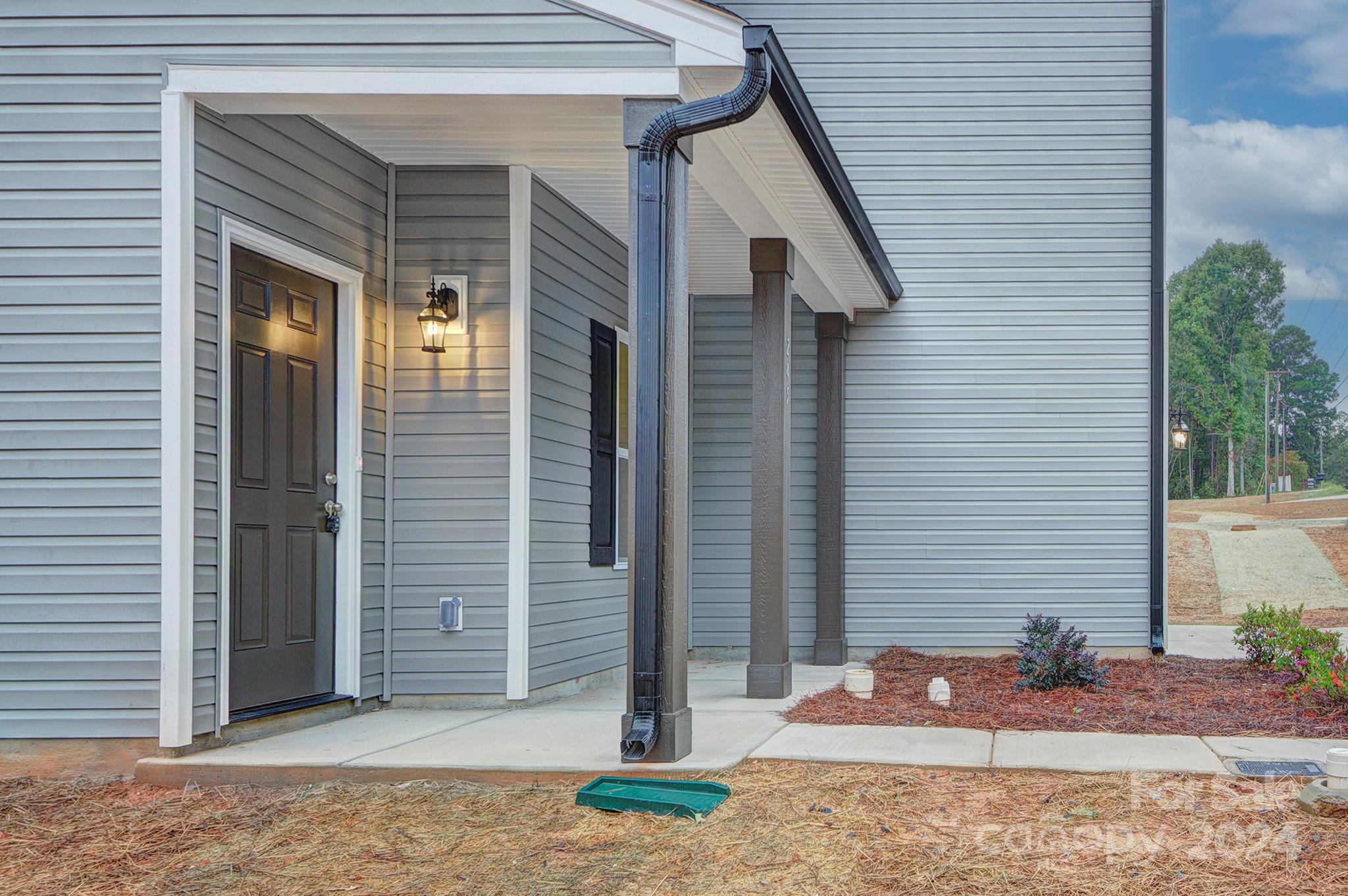 245 Robinson-Clemmer Road Dallas, NC 28034 - Photo 2 of 26 Gallery Image 2