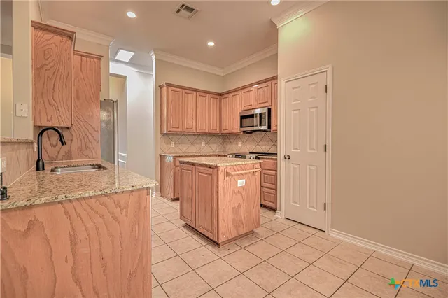 $395,000 | 4 Sobrante Road, Belton, TX 76513