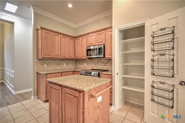 $395,000 | 4 Sobrante Road, Belton, TX 76513