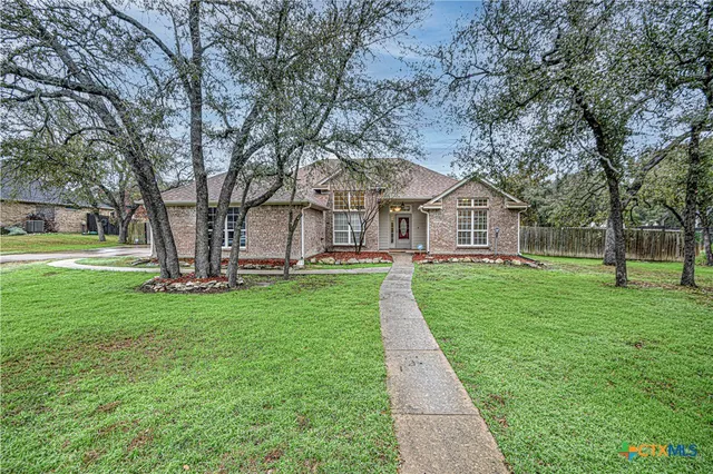 $395,000 | 4 Sobrante Road, Belton, TX 76513