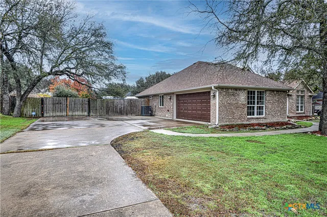 $395,000 | 4 Sobrante Road, Belton, TX 76513