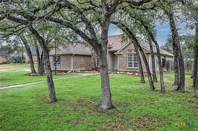 $395,000 | 4 Sobrante Road, Belton, TX 76513
