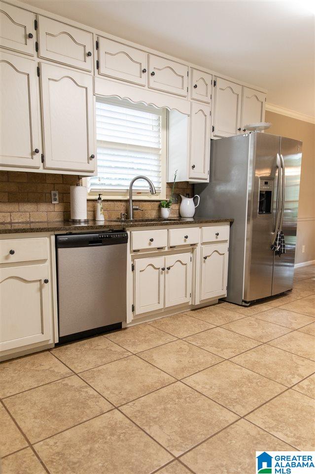 119 Woodward Road Trussville, AL 35173 - Photo 6 of 33